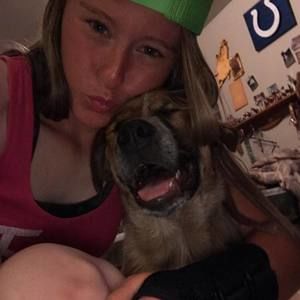 Meet your Posher, Danielle